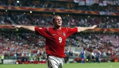  阿森纳小将恩瓦内里破门，成队史最年轻进球者  