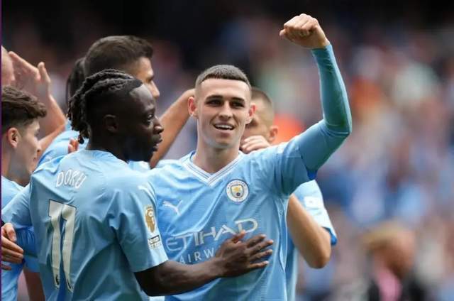  德布劳内伤愈复出，助攻帽子戏助曼城大胜  