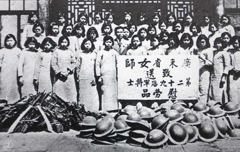  鲍文双响定乾坤，西汉铁锤帮击溃布莱顿